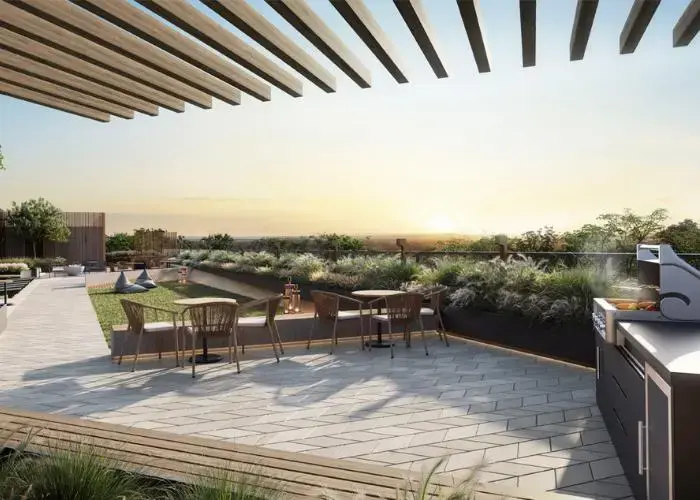 High Line Condos — image 3